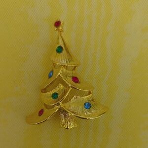 Vintage Christmas Tree Brooch.